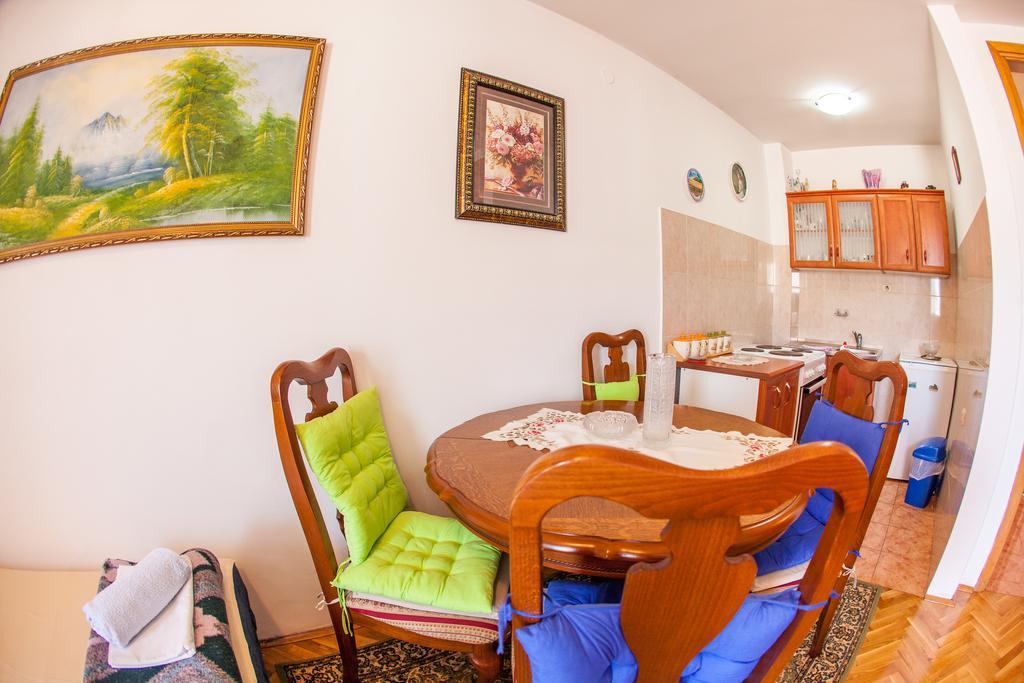 City Apartments Gosposhtina بودفا المظهر الخارجي الصورة