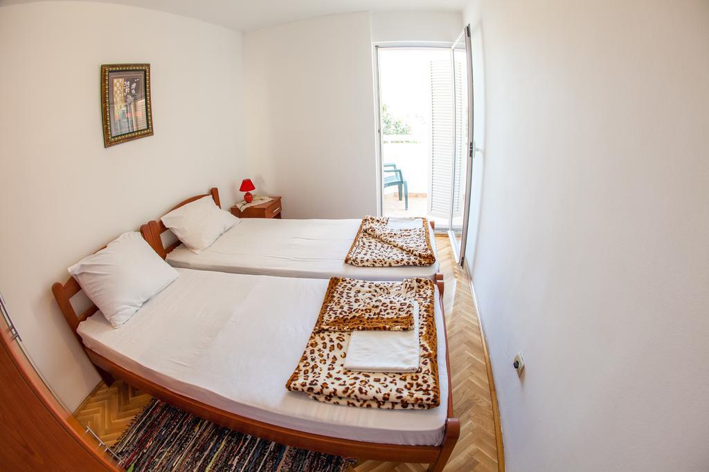 City Apartments Gosposhtina بودفا المظهر الخارجي الصورة