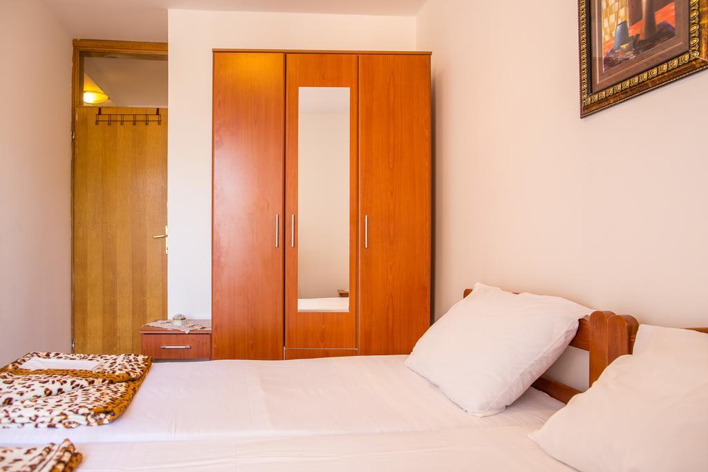 City Apartments Gosposhtina بودفا المظهر الخارجي الصورة