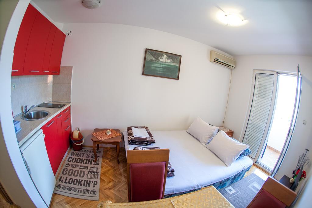 City Apartments Gosposhtina بودفا المظهر الخارجي الصورة