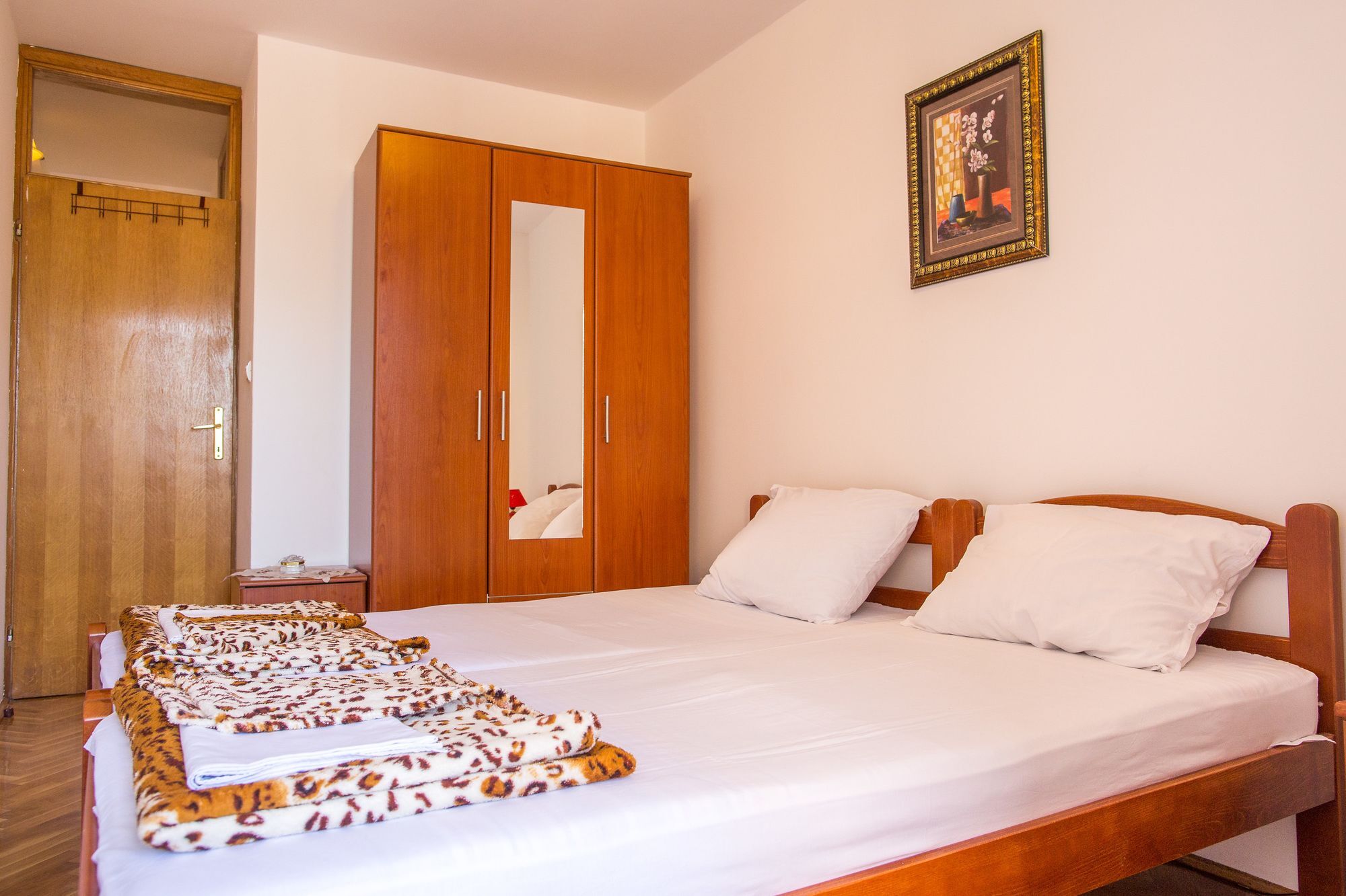 City Apartments Gosposhtina بودفا المظهر الخارجي الصورة